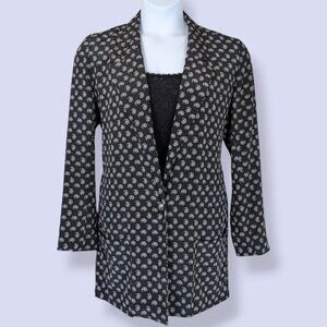 V. Liz Claiborne Long Pattern Top